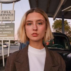 Meet your Posher, Faith